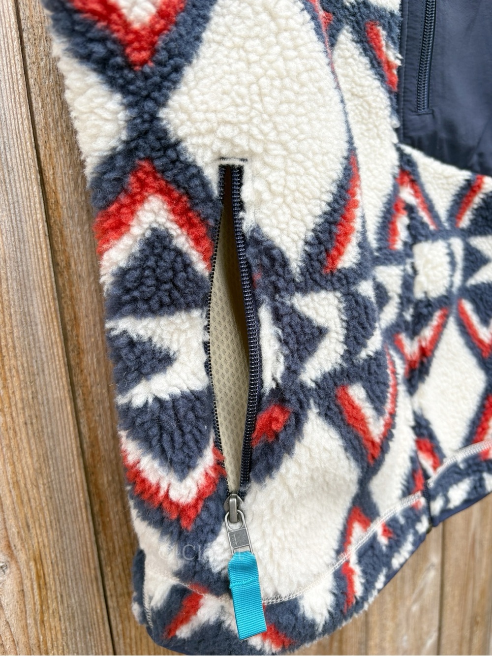 Patagonia Classic Retro-X Fleece Vest Size Small Brass Hawk Smolder Blue Sherpa‎ - Picture 8 of 14